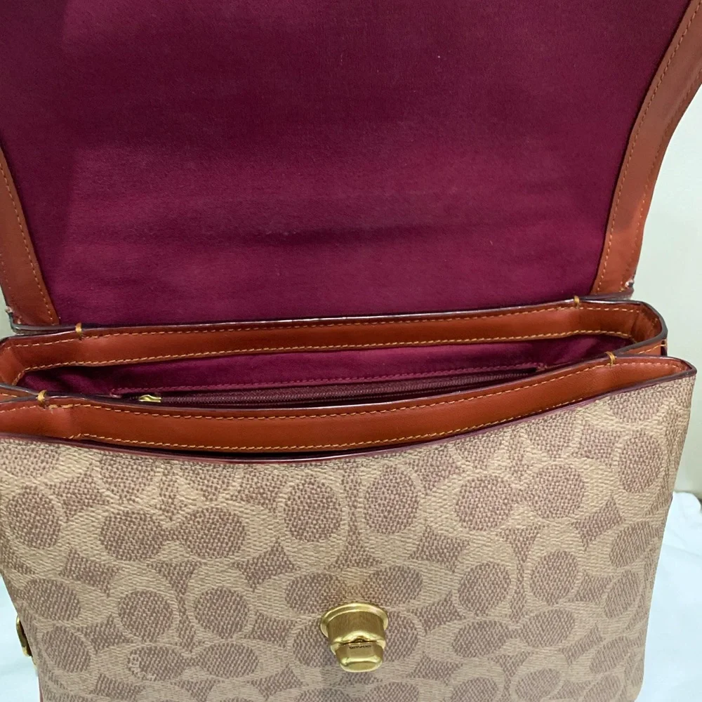 Coach Coated Canvas Signature Cassie Crossbody - Picture 6 of 9
